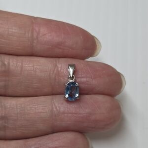 vintage blue gemstone sterling silver 925 Dainty Delicate pendant